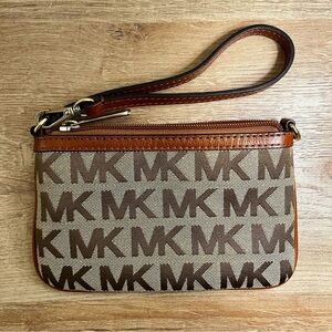 Michael Kors MK Signature Monogram Canvas Wristlet Wallet Corner Zip Taupe Brown